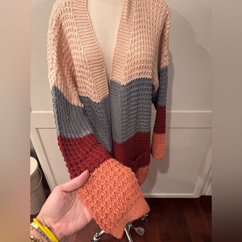 Colorblock Open Front Cardigan Sweater - Picture 2 of 5